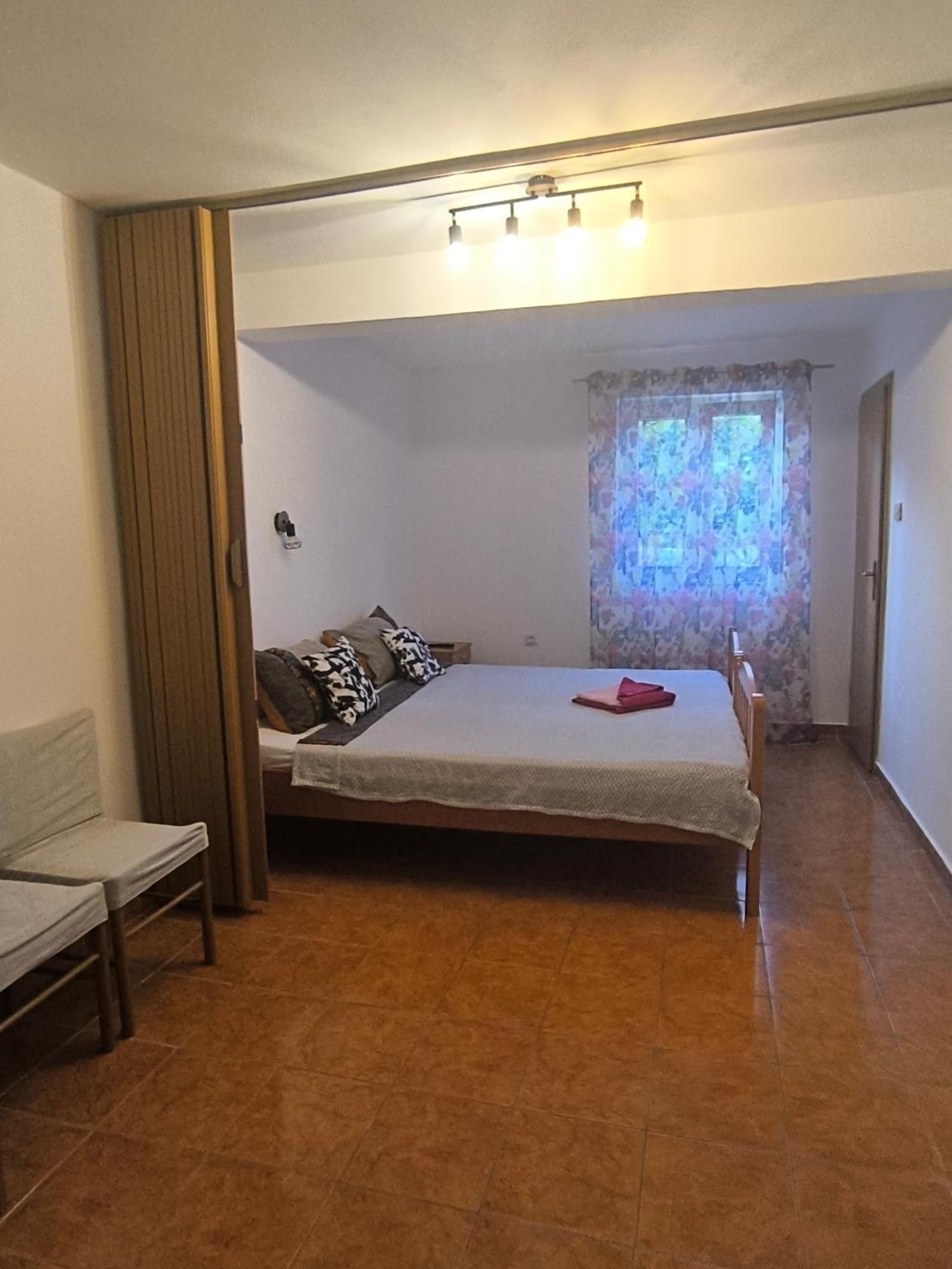 Apartment Toni Rogoznica (Sibenik-Knin)